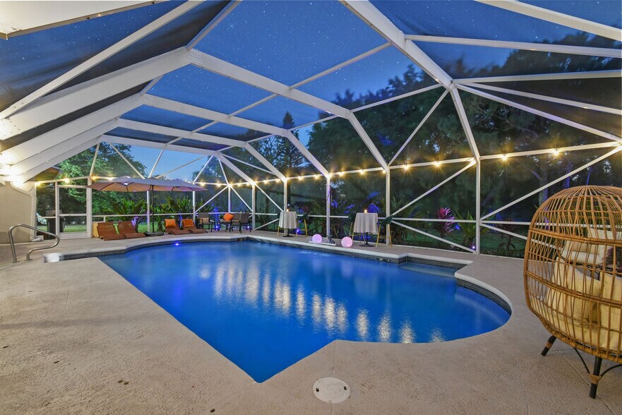 Building Photo - 13014 46th Ct N