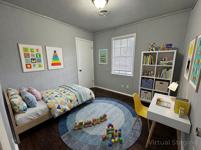 Building Photo - 1201 Ridgemont Dr