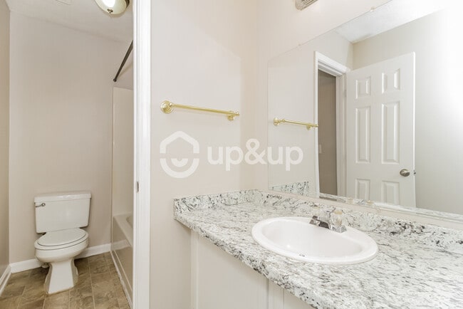 Building Photo - Fantastic 4bd/2.5ba home! Coming soon!