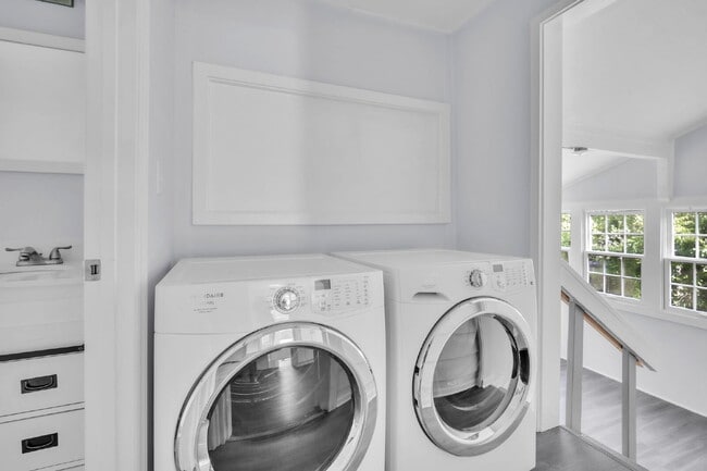 Building Photo - Updated 2-Bedroom Mill Home in Anderson, S...
