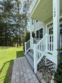 Building Photo - 142 Riverview Plantation Dr