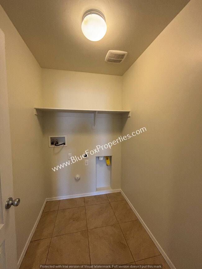 Building Photo - 11391 W Spear Shaft Dr