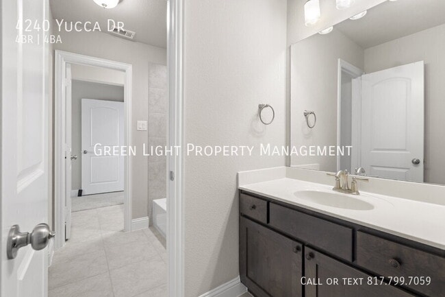 Building Photo - 4240 Yucca Dr