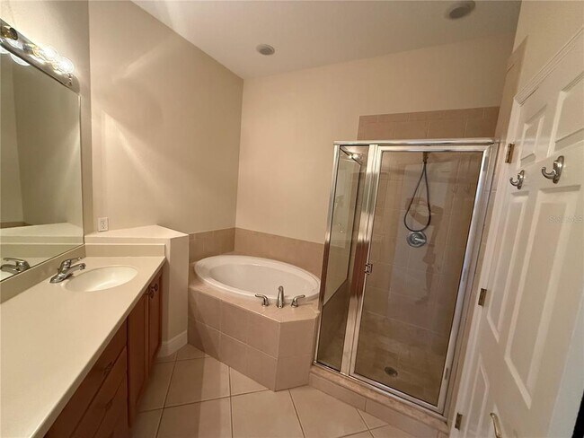 Building Photo - 8153 Miramar Way