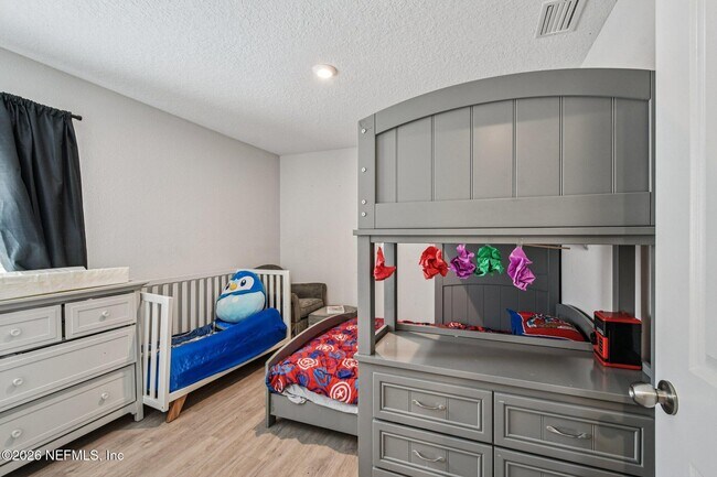 Building Photo - 13220 Cameron Vly Ct