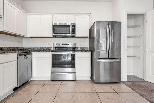 Building Photo - 1124 Merrill St