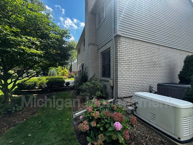 Building Photo - 42098 Banbury Rd