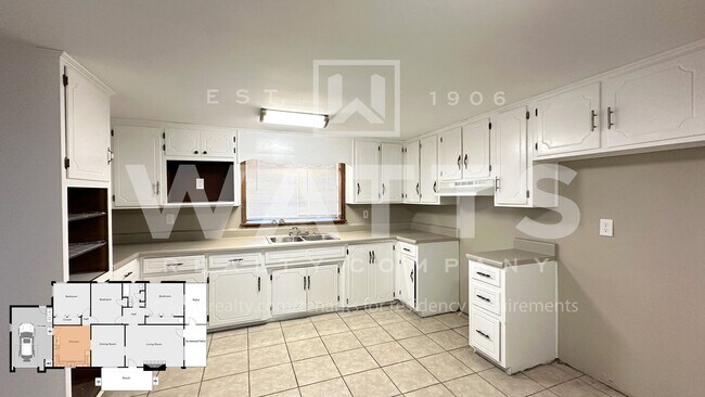 Building Photo - 3 Bedroom Home w/Lots of Space in Forestda...