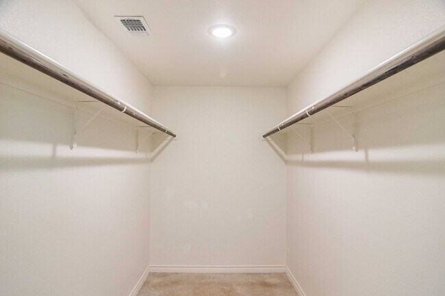 Building Photo - 2306 Duntov Dr