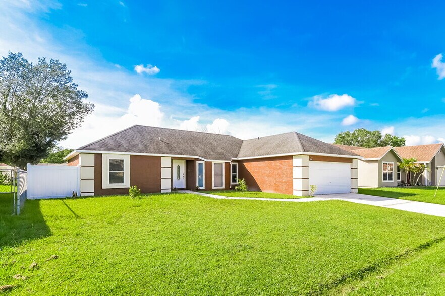 Building Photo - 264 Magellan Dr