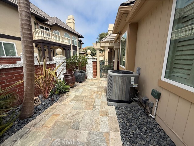 Building Photo - 6096 Eaglecrest Dr