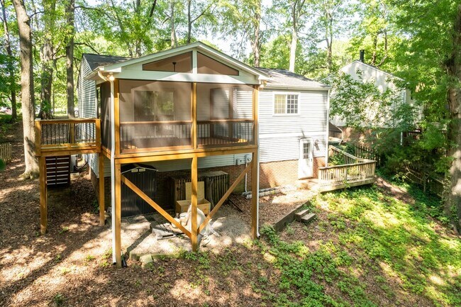 Building Photo - Shaded Five Bedroom Home!