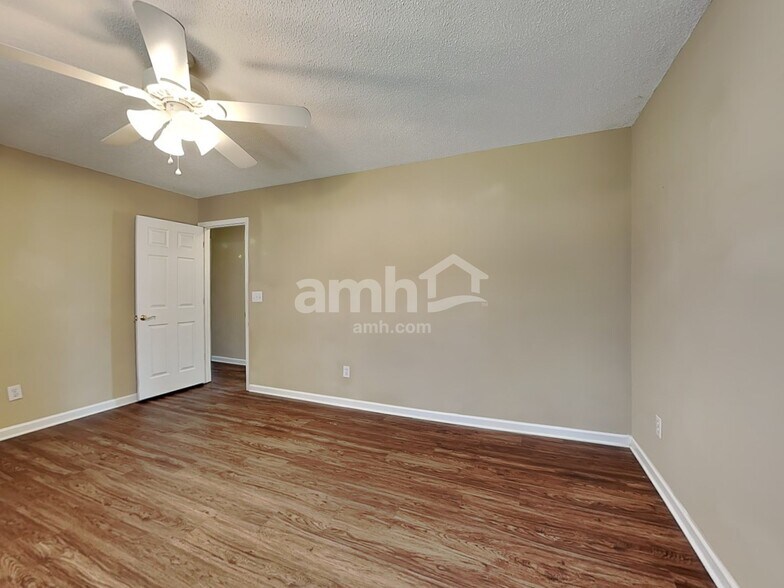 Building Photo - 4239 Brentonshire Ln