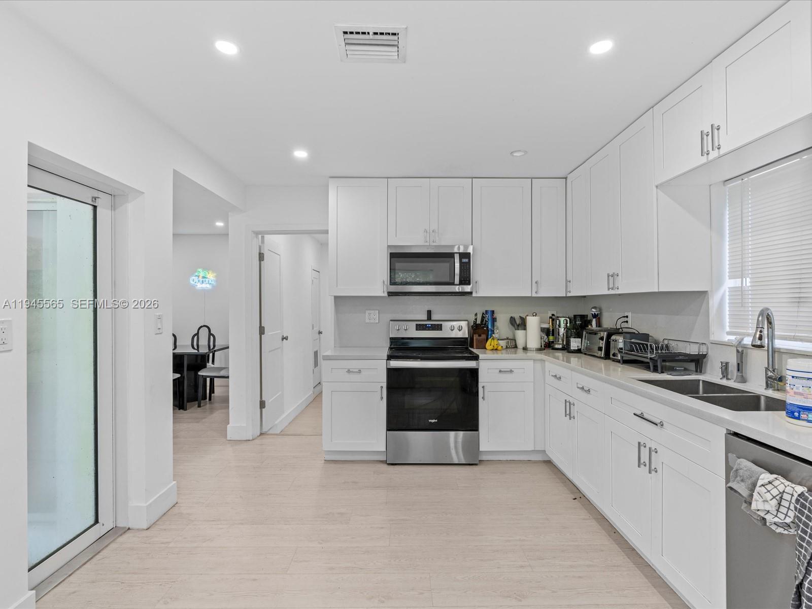 Building Photo - 5265 SW 78th St