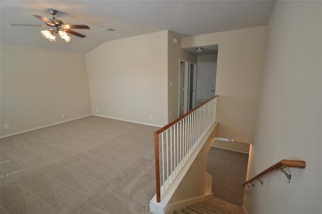 Building Photo - 409 Riverine Way