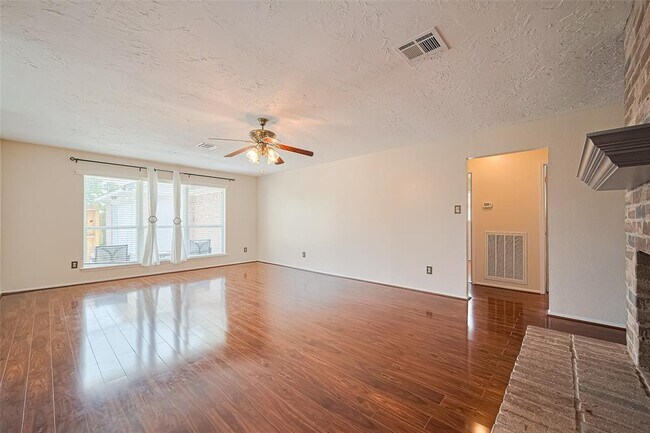 Building Photo - 3234 Mourning Dove Dr