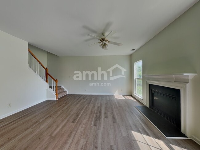 Building Photo - 4513 Sedgewood Ln