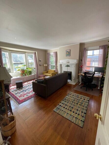 Building Photo - 1132 N Negley Ave