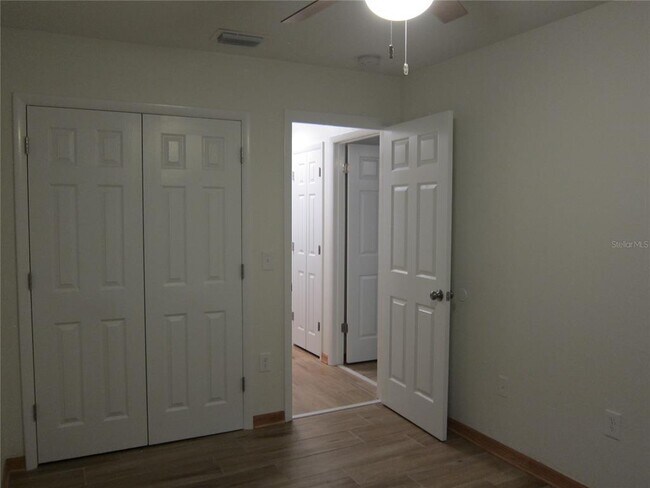 Building Photo - 7023 SW 21st Ln