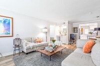 Building Photo - 7924 Royal Ln