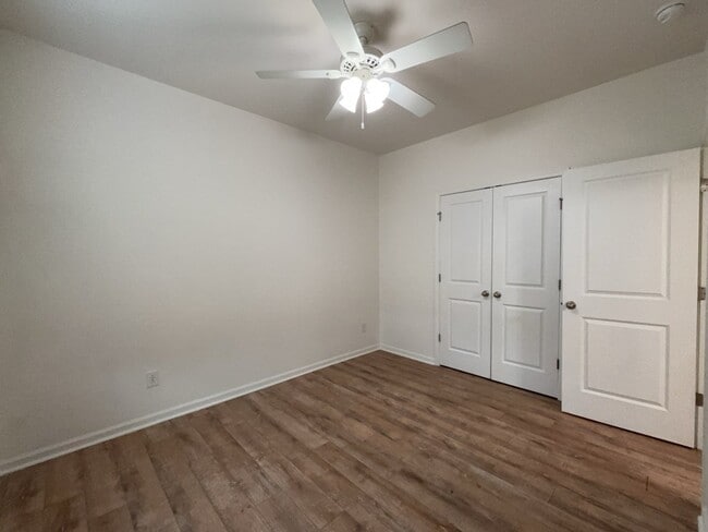 Building Photo - 3084 Adventure Way