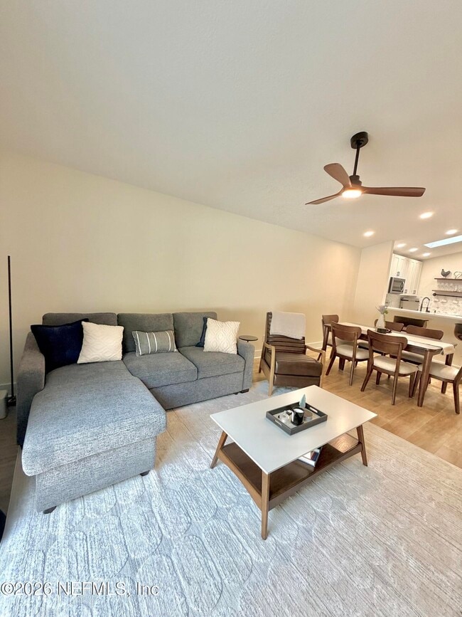 Building Photo - 181 Cabrillo Ln