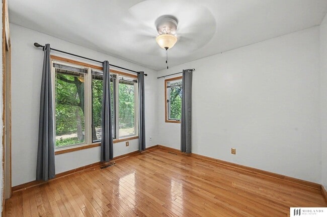 Building Photo - 16611 S 57th Ave