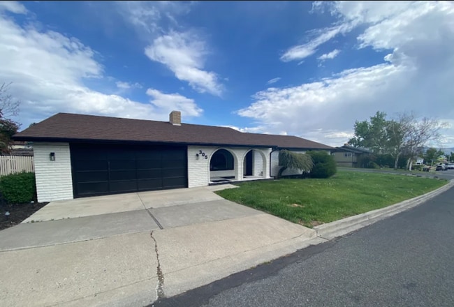 Building Photo - The Home You’ll Compare Everything Else To!