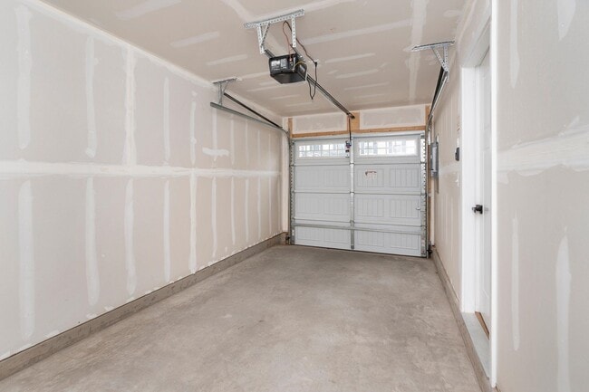 Building Photo - 4022 Purple Flora Bnd