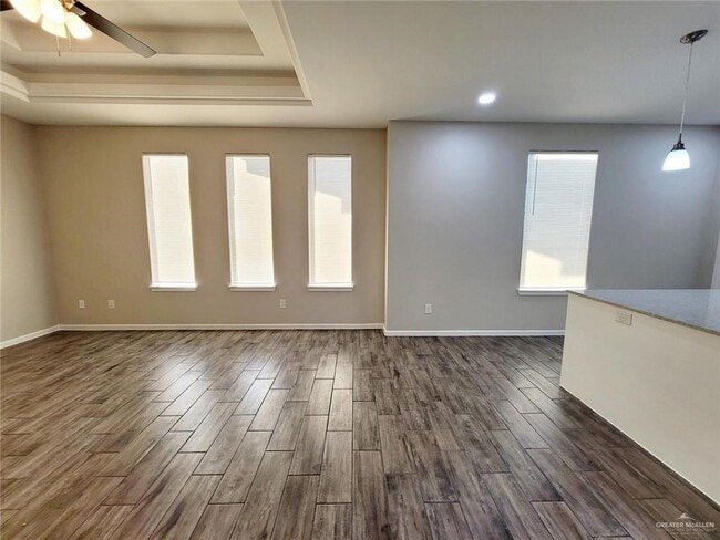 Building Photo - 23 Vani Dr