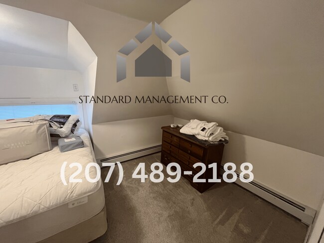 Building Photo - 3 Baker St