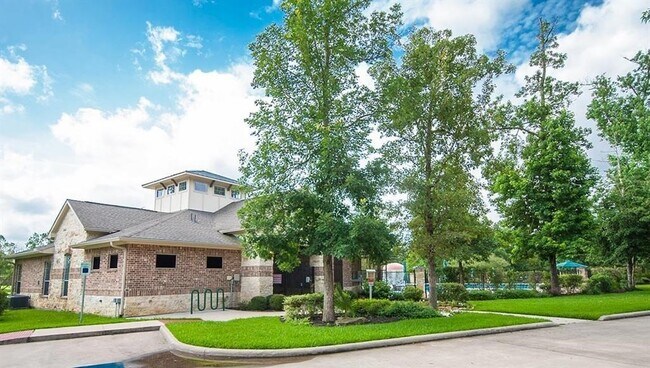 Building Photo - 135 Deerfield Meadow Dr