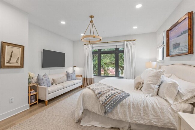 Building Photo - 758 Highland Ave