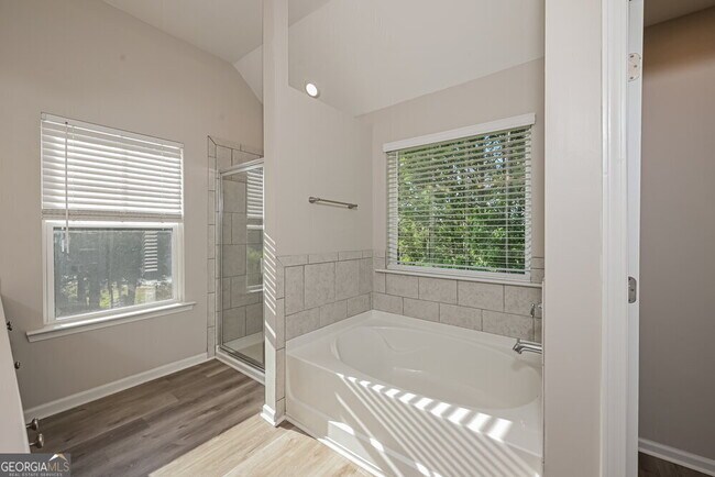 Building Photo - 6755 Hill Rock Ln