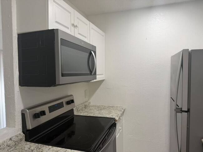 Building Photo - 1 Crossings Cir