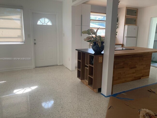Building Photo - 3339 Frow Ave