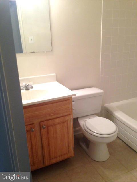 Building Photo - 7821 Enola St