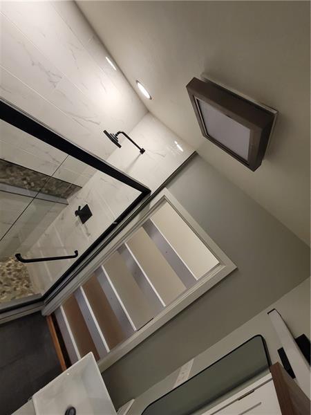 Building Photo - 3568 Beechwood Blvd