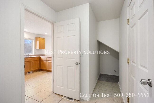 Building Photo - 440 Laguna Dr