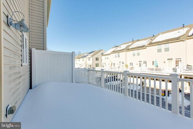 Building Photo - 6721 Caleb Dorsey Square