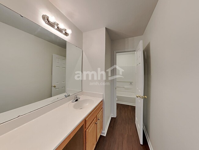 Building Photo - 108 Dunnell Rd