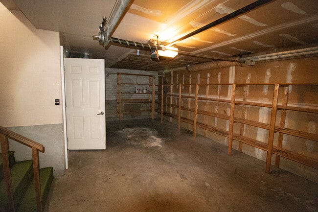 Building Photo - 889 NW 4th Ave