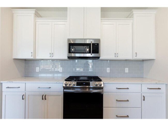 Building Photo - 10226 Arrowwood Path