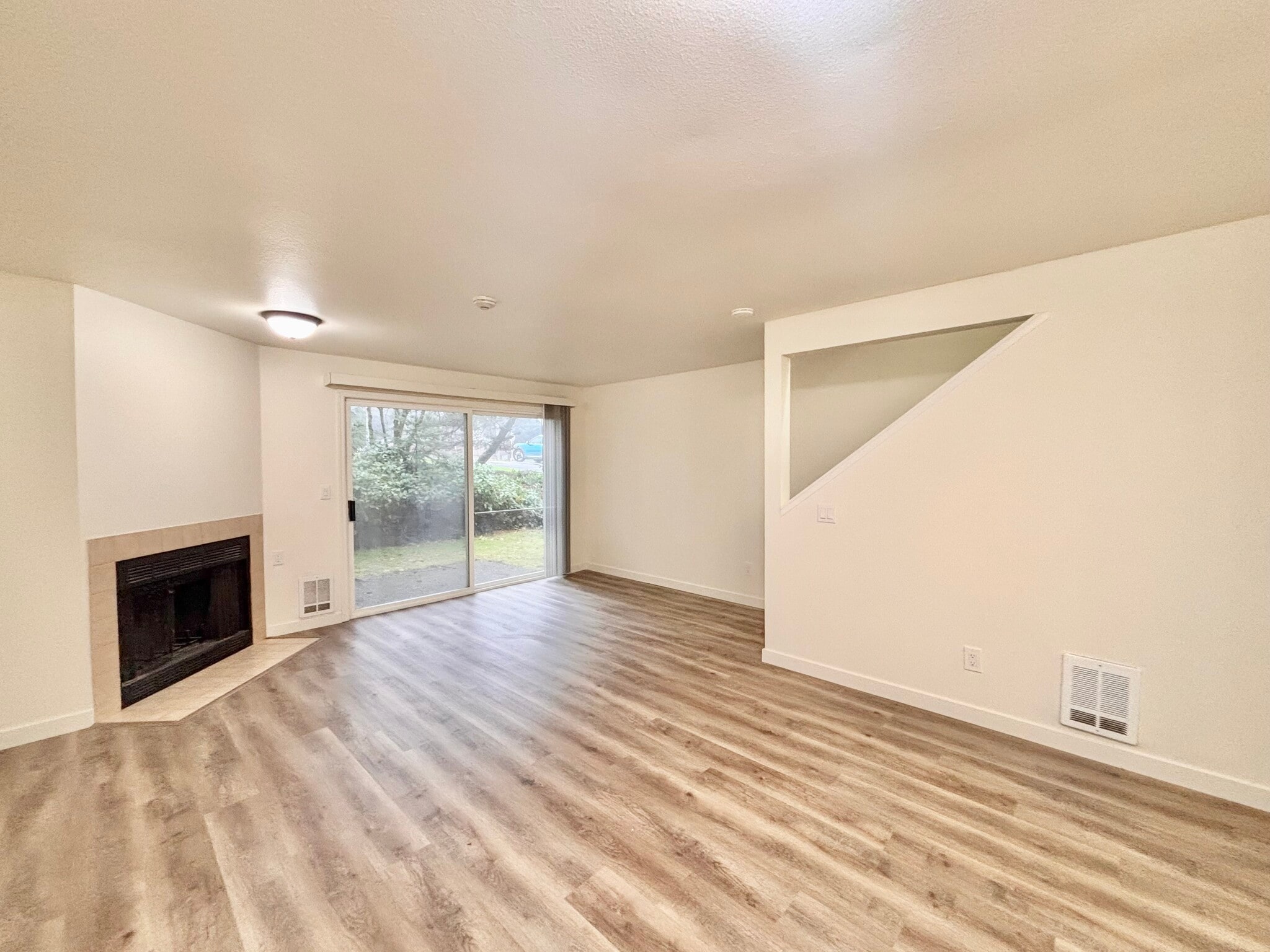 Building Photo - 21901 58th Ave W