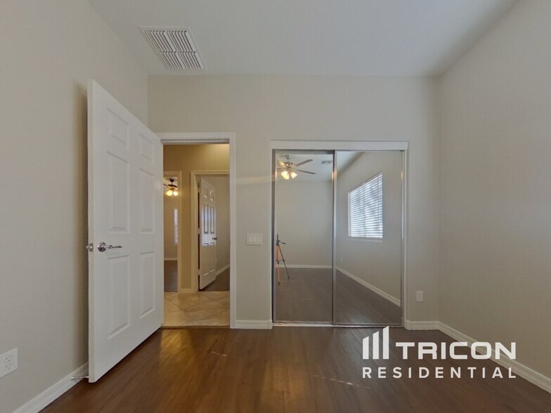 Building Photo - 16779 W Sonora St