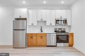 Building Photo - 3962 Parrish St