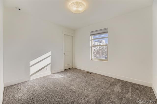 Building Photo - 539 S Upham St