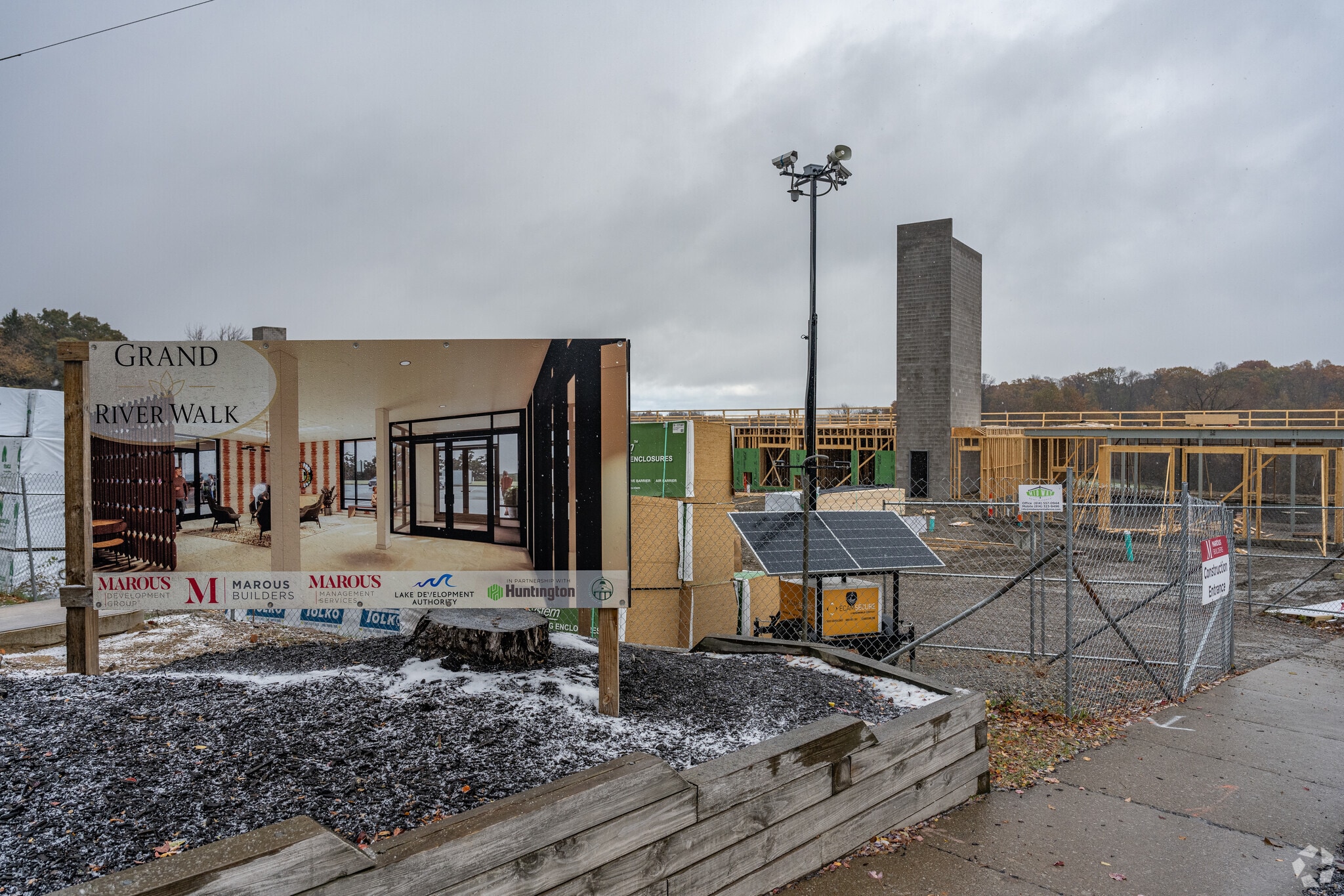 257 E Main St - Grand River Walk