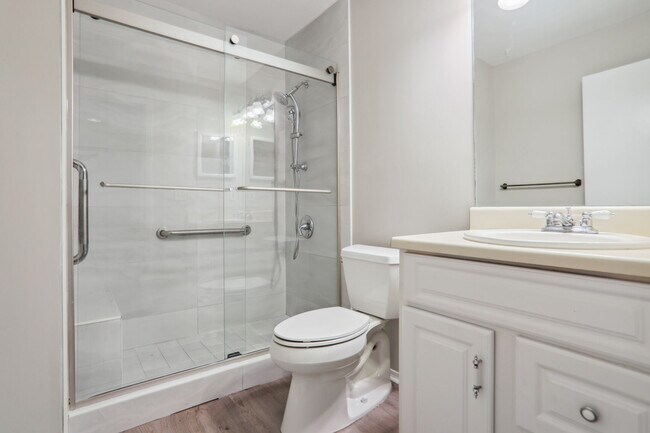 Bathroom - 1813 Huntingdon Chase