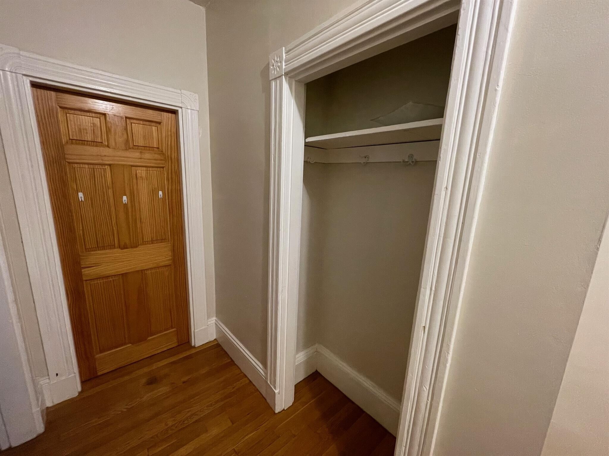 Building Photo - 578 Main St